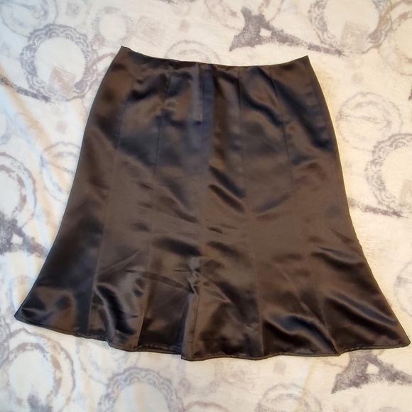 Amanda Smith Skirt - Picture 6 of 8